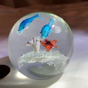 Art Glass Fishtank Paperweight